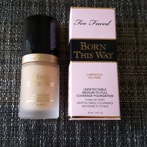 Too Faced Born This Way Foundation